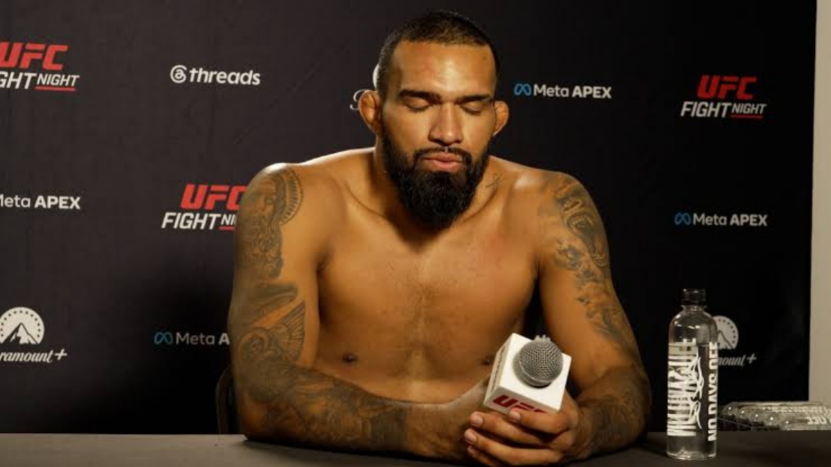 Bojovník UFC vyhrál po sérii proher a v slzách prosil o pomoc. Jeho bratr je půl roku nezvěstný